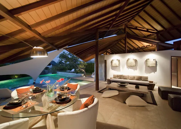 The Layar - Designer And Villa *