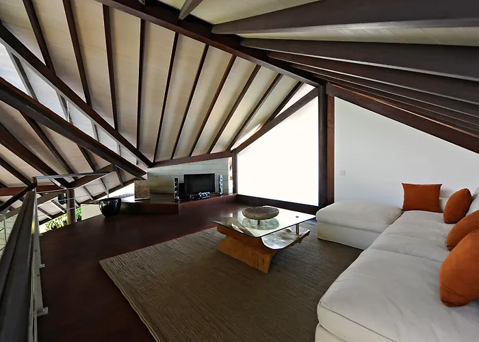 The Layar - Designer And Villa *
