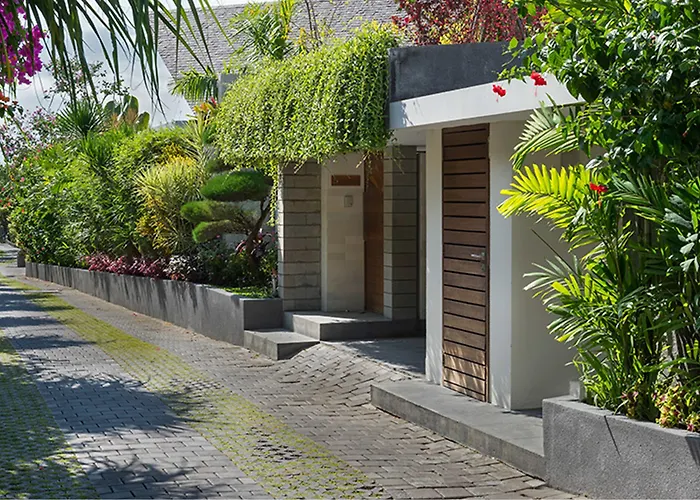 The Layar - Designer And Villa