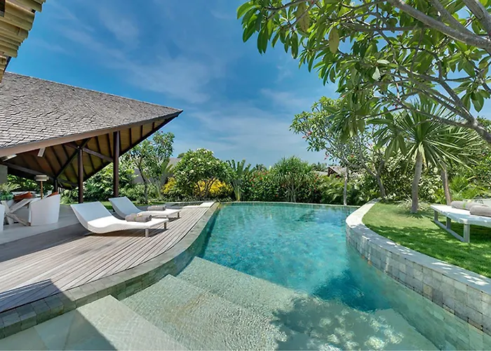 Villa The Layar - Designer And