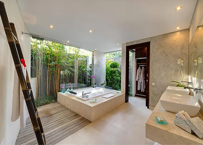 The Layar - Designer And Villa *