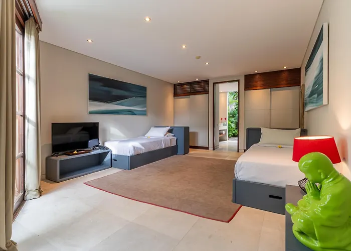 The Layar - Designer And Villa *