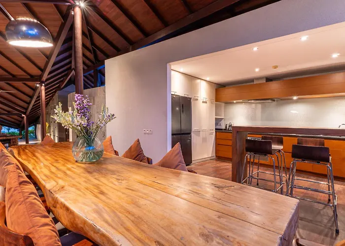 The Layar - Designer And Villa