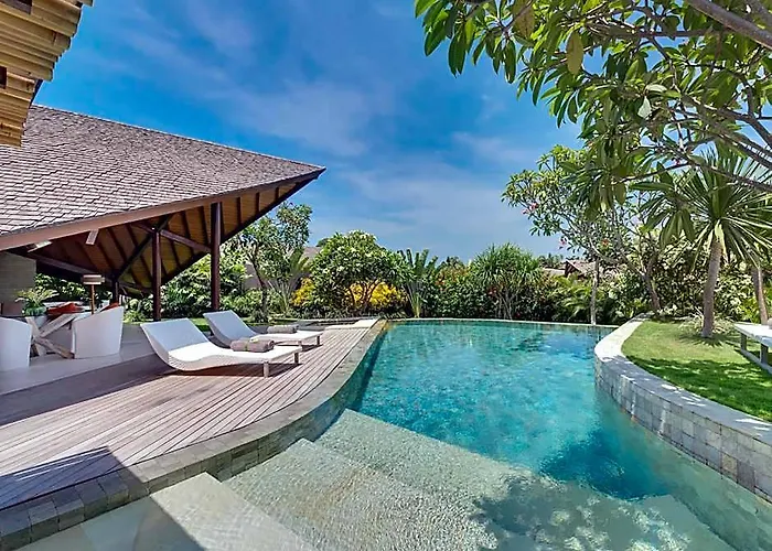 The Layar - Designer And Villa *