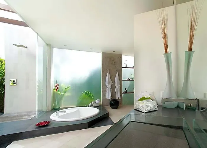The Layar - Designer And Villa *