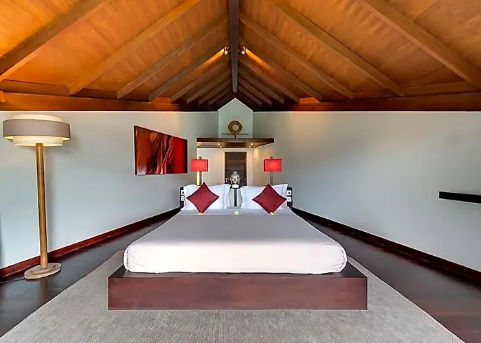 Villa The Layar - Designer And