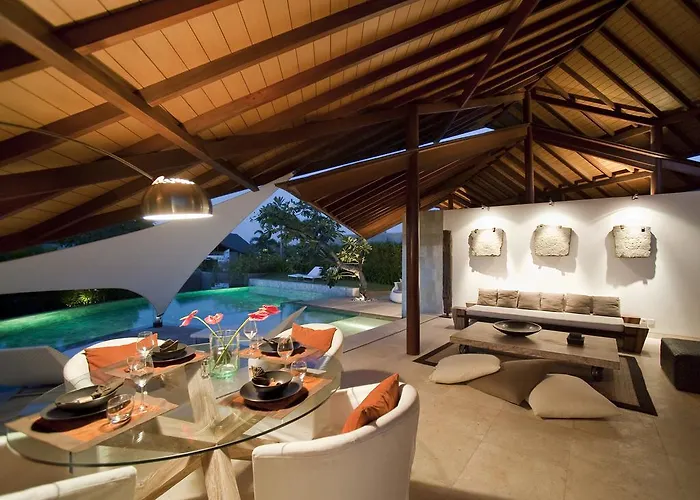 Villa The Layar - Designer And *