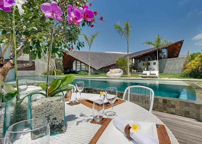 The Layar - Designer And * Seminyak (Bali)